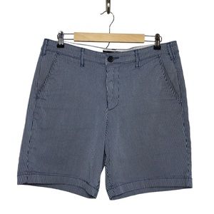 Hollister Epic Flex Cotton Blend  Blue White Stripes Flat Front Mens Shorts 34